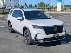 2025 Honda Pilot Touring